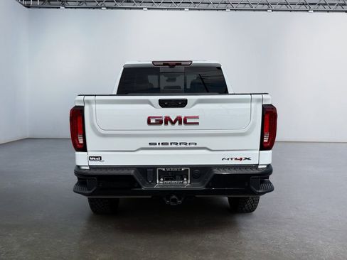 Used 2025 GMC Sierra 1500 AT4X AWD/4WD image 4