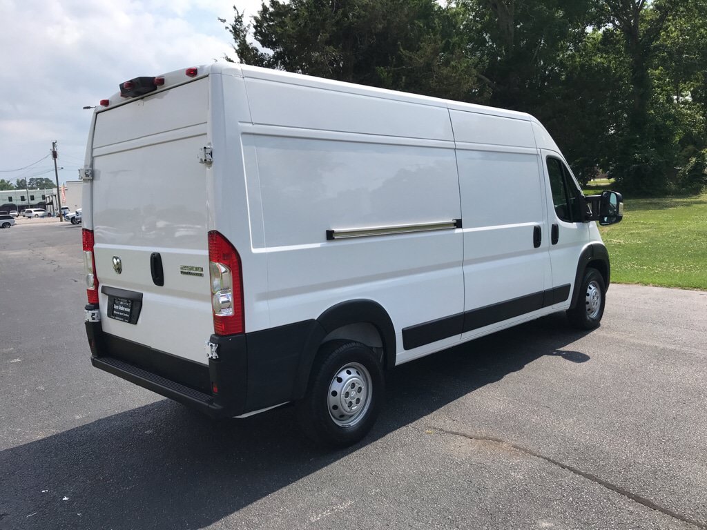 Used 2023 RAM ProMaster 2500 FWD image 3
