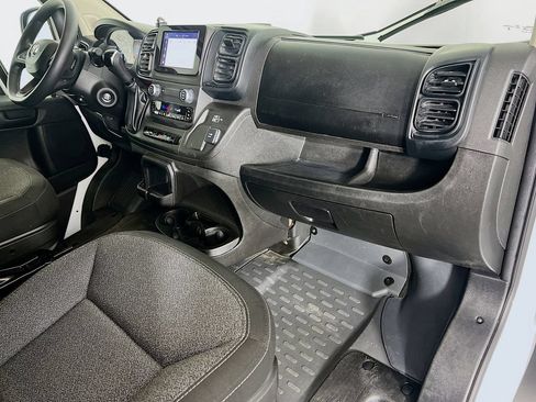 Used 2024 RAM ProMaster 2500 w/ Convenience Group FWD image 26