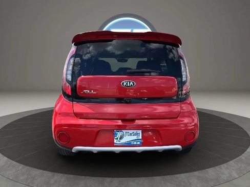 Used 2017 Kia Soul + FWD image 8