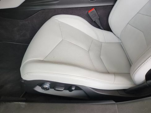 Used 2023 Chevrolet Corvette Stingray Preferred Cpe w/ Engine Appearance Package RWD image 28