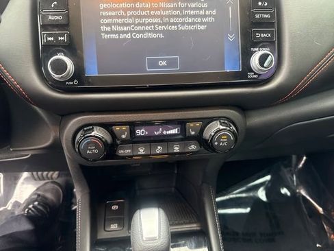 Used 2023 Nissan Kicks SR w/ SR Premium Package image 15