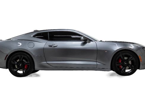 Used 2022 Chevrolet Camaro SS RWD image 5