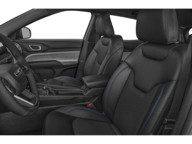 Certified 2024 Jeep Compass Latitude AWD/4WD image 9