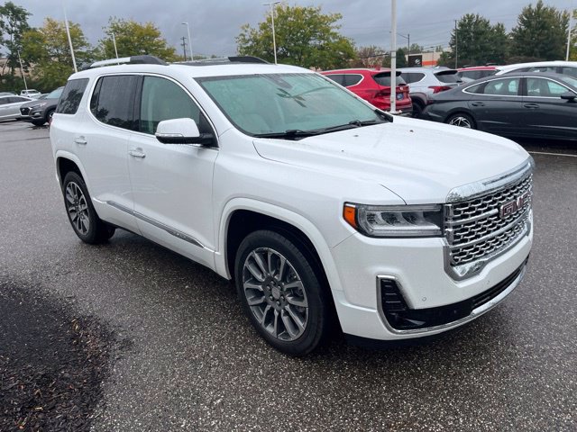 Used 2022 GMC Acadia Denali w/ Denali Ultimate Package AWD/4WD image 9