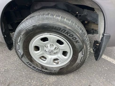 Used 2024 Nissan Frontier S w/ Technology Package RWD image 11