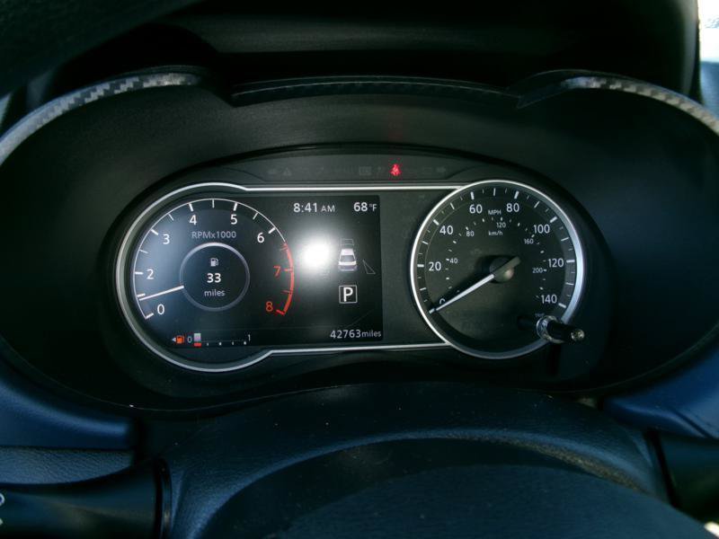 Used 2025 Nissan Versa SV FWD image 16