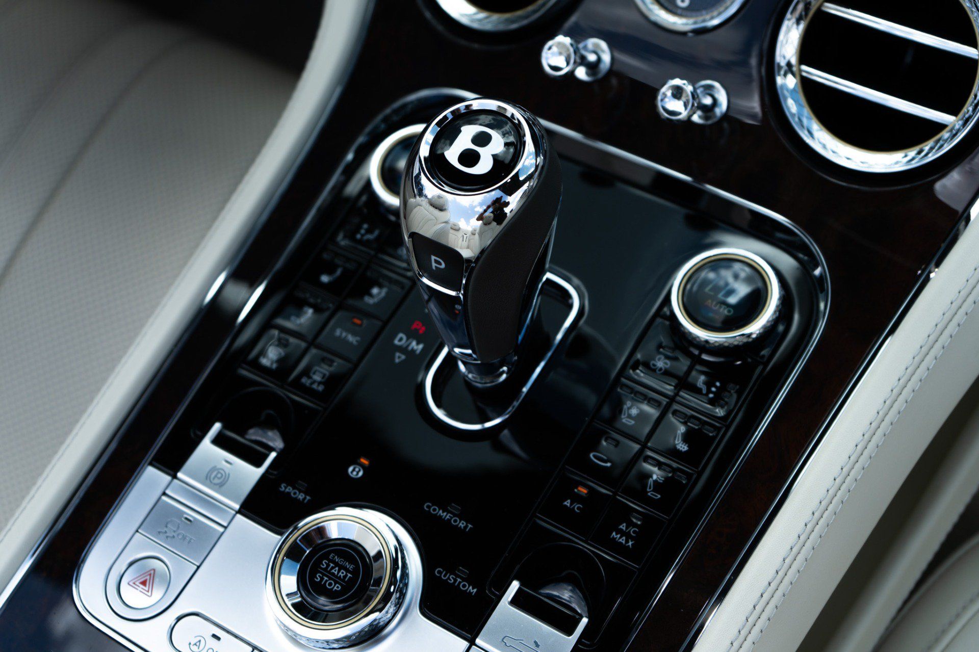 Used 2022 Bentley Continental GT AWD/4WD image 27