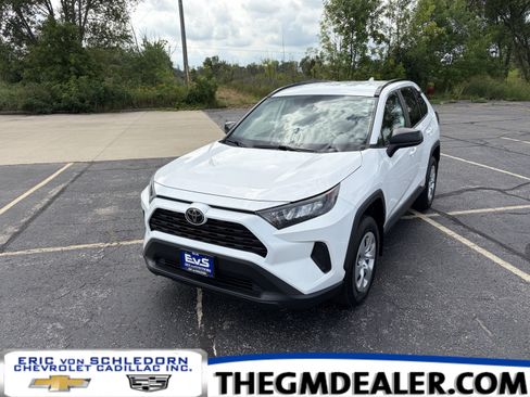 Used 2019 Toyota RAV4 LE w/ All Weather Liner Package AWD/4WD image 1