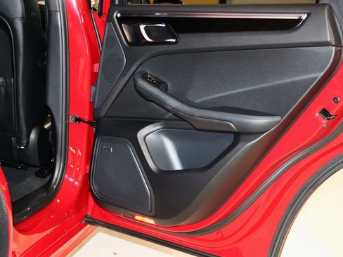 Used 2021 Porsche Macan GTS image 62