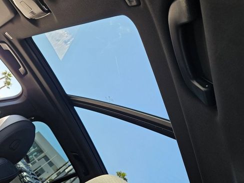 Certified 2025 BMW X5 xDrive40i w/ Parking Assistance Package image 15