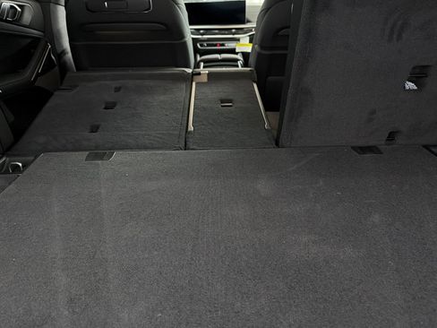 New 2026 BMW X6 xDrive40i w/ Climate Comfort Package image 29