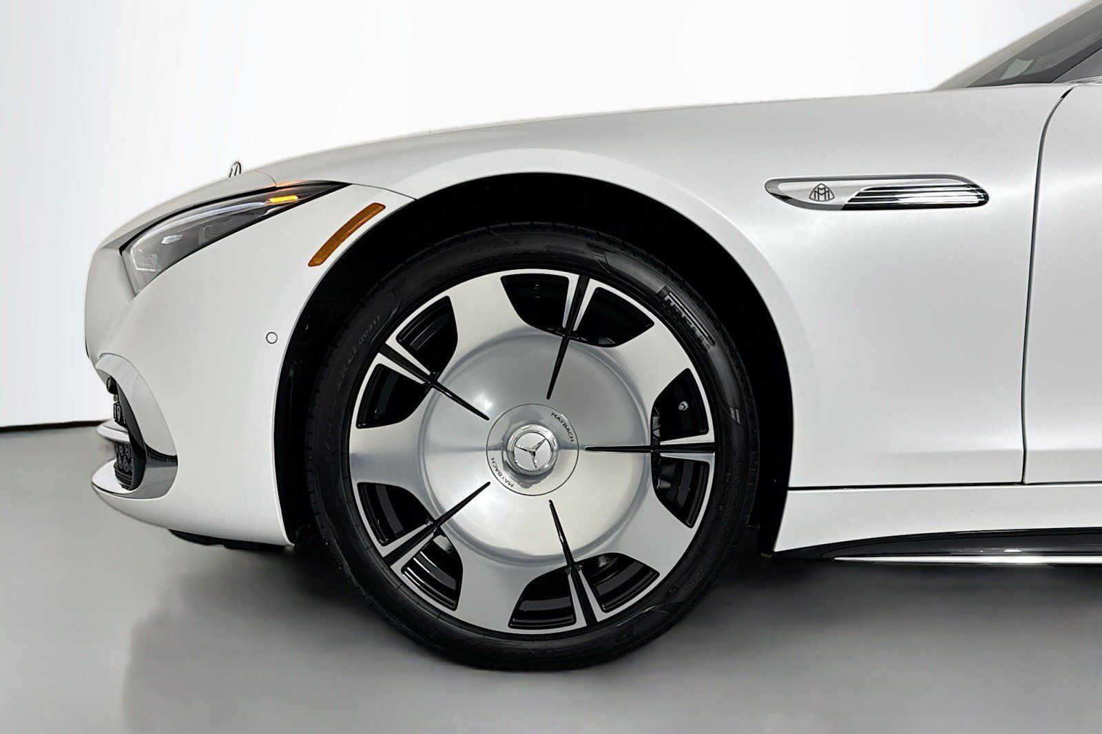 New 2026 Mercedes-Benz Maybach SL 680 image 11