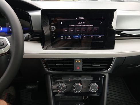 New 2025 Volkswagen Taos S image 18