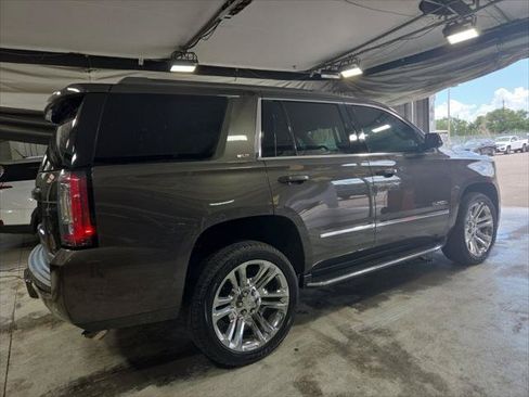 Used 2019 GMC Yukon SLT w/ Premium Edition RWD image 6