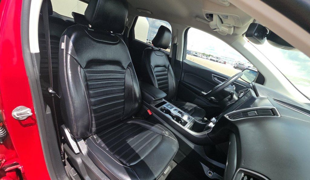 Used 2023 Ford Edge SEL w/ Convenience Package AWD/4WD image 6