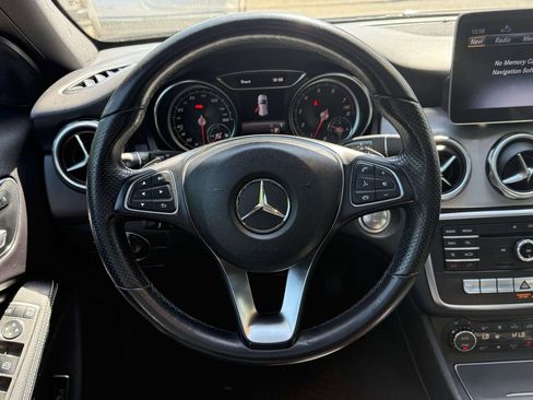 Used 2019 Mercedes-Benz GLA 250 image 18