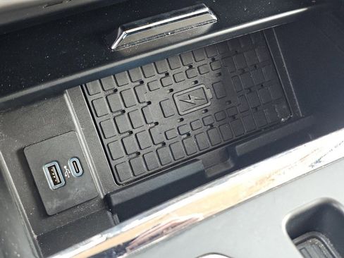 Used 2024 Ford Expedition Max XLT AWD/4WD image 15