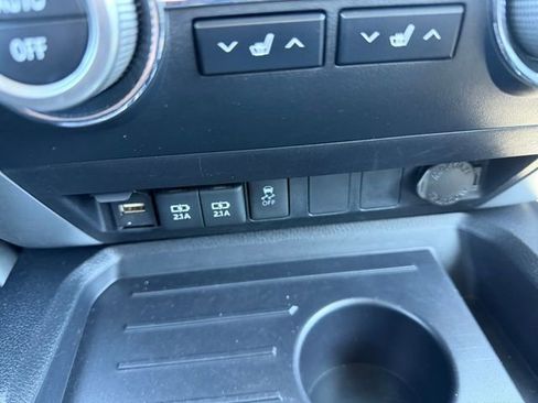 Used 2020 Toyota Tundra Limited w/ Truck Exterior Package image 20