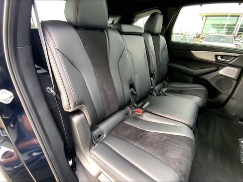 Used 2025 Acura MDX A-Spec image 17