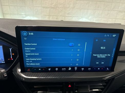 New 2026 Ford Escape ST-Line w/ Tech Pack #1 image 32