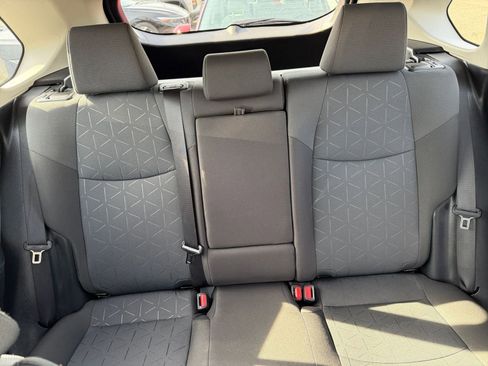 Used 2025 Toyota RAV4 XLE image 39