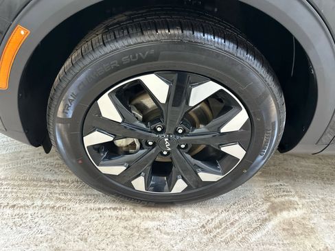 Used 2023 Kia Sportage X-Line w/ X-Line Premium Package image 12