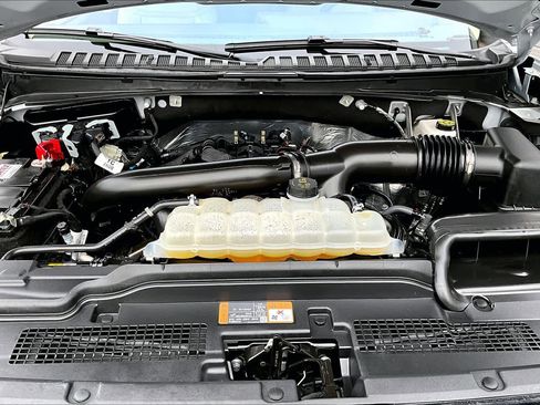 Used 2025 Ford Expedition Max Platinum image 31