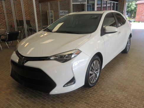 Used 2017 Toyota Corolla XLE FWD image 57