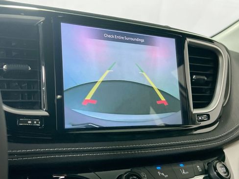 Used 2023 Chrysler Pacifica Touring-L w/ Uconnect Theater Family Group image 14