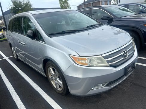 Used 2012 Honda Odyssey Touring image 2