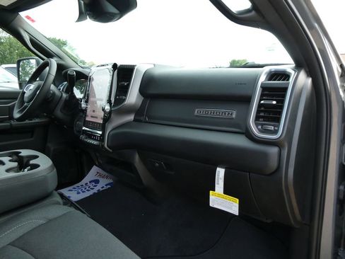 New 2026 RAM 2500 Big Horn AWD/4WD image 11