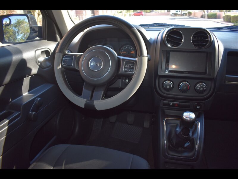 Used 2015 Jeep Patriot Sport FWD image 27