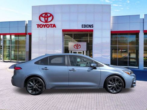 Certified 2024 Toyota Corolla SE image 2