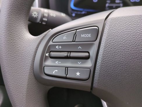 New 2026 Hyundai Venue SE image 23