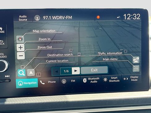 Used 2025 Honda Pilot Touring image 15