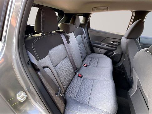 New 2026 Nissan Kicks SV image 9