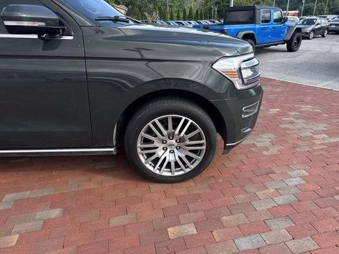 Used 2023 Ford Expedition Limited RWD image 17
