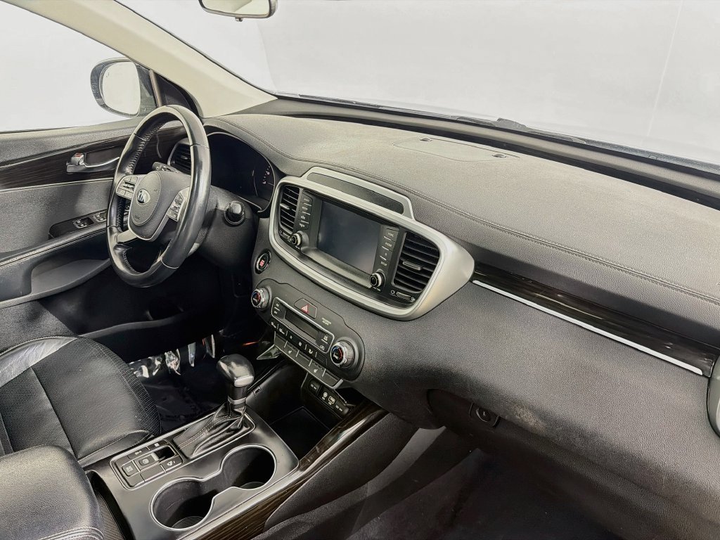 Used 2020 Kia Sorento EX AWD/4WD image 28