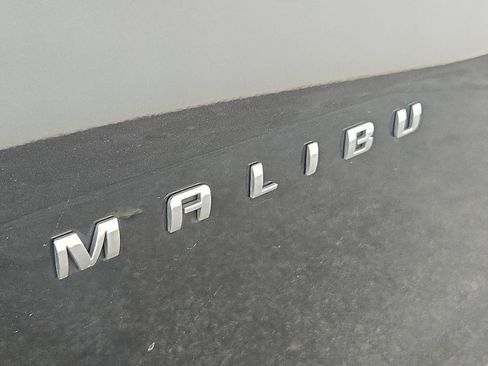 Used 2023 Chevrolet Malibu LS FWD image 36