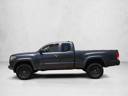 Used 2017 Toyota Tacoma SR RWD image 9