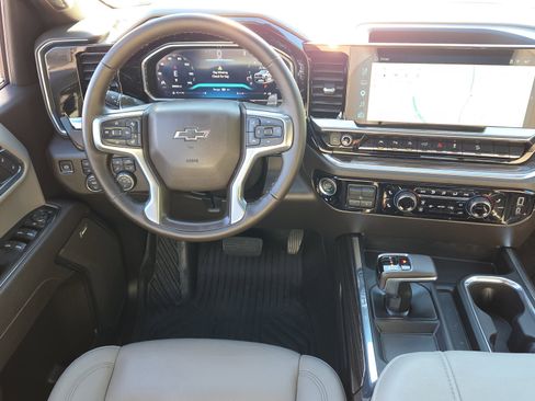 Used 2026 Chevrolet Silverado 1500 LT Trail Boss w/ Safety Package image 12