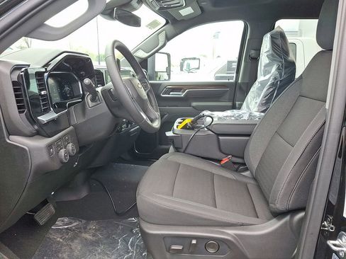 New 2026 Chevrolet Silverado 3500 LT w/ Convenience Package AWD/4WD image 8