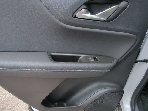 New 2026 Chevrolet Blazer LT w/ Convenience Package FWD image 26