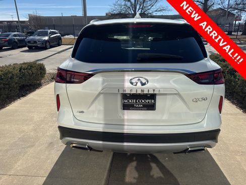 Used 2023 INFINITI QX50 Luxe image 7