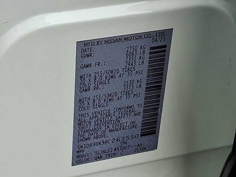 Used 2023 Nissan Pathfinder Platinum image 28