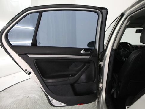 Used 2010 Volkswagen Jetta Limited Edition FWD image 25