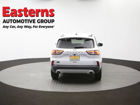 Used 2022 Ford Escape SE FWD image 36