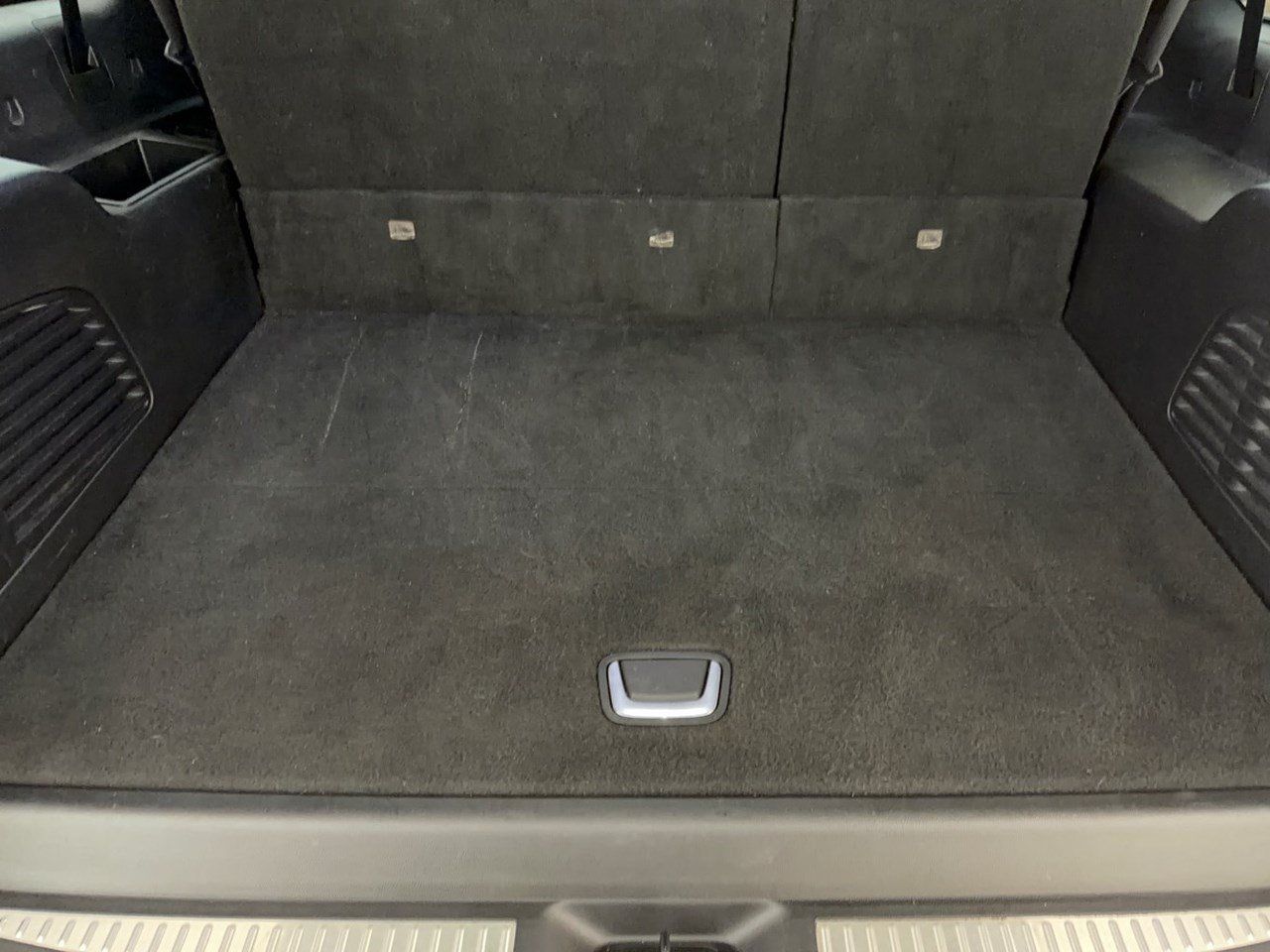 Used 2019 Cadillac Escalade ESV Platinum AWD/4WD image 28