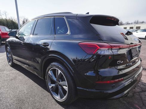 Used 2025 Audi Q4 e-tron Premium Plus image 7